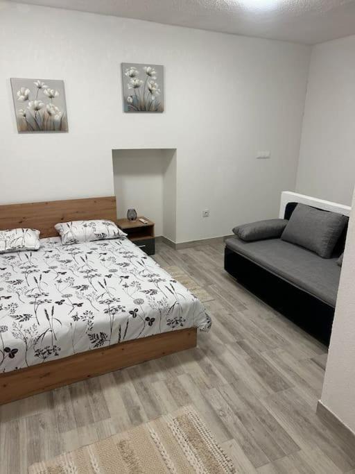 Apartman Kastel Kaštela Exteriör bild