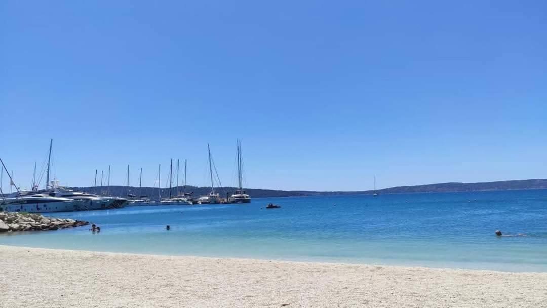 Apartman Kastel Kaštela Exteriör bild